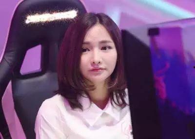 国产白浆女神直播视频,魅力四溢，粉丝狂欢